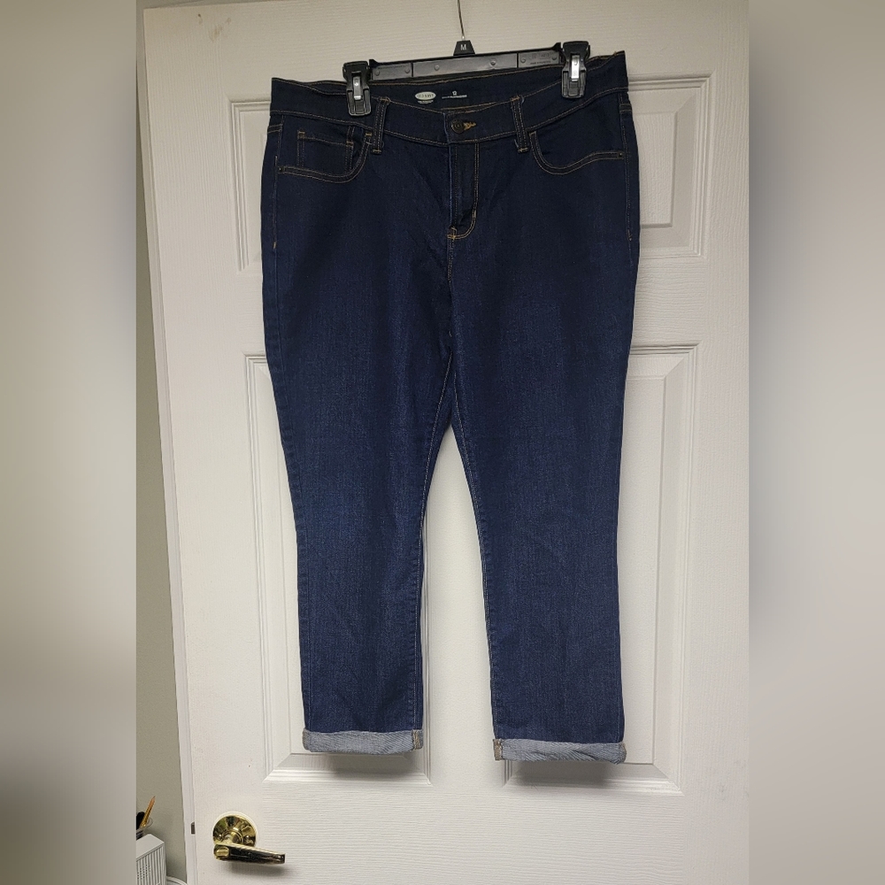 Flirt Rolled Cuff Capri Jeans